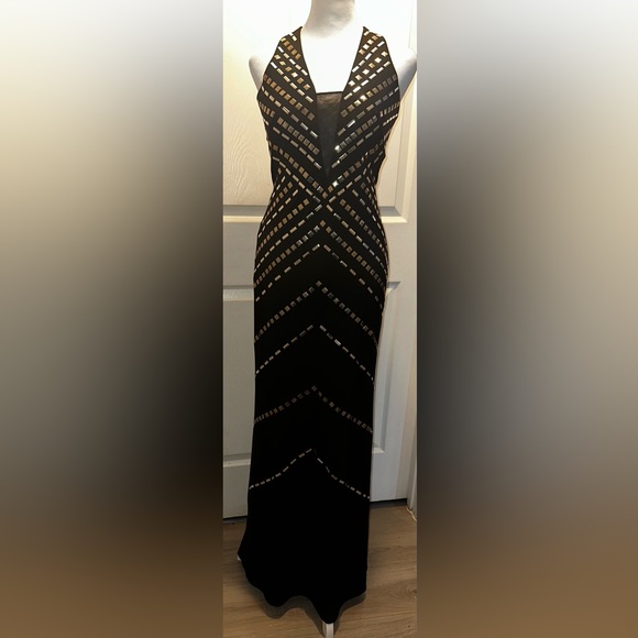 🌺Elegant Black Dress🌺 - Picture 1 of 5